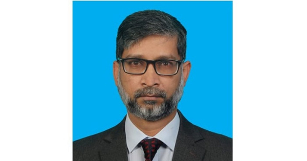 খুলনা বিশ্ববিদ্যালয়ের উপাচার্য প্রফেসর ড. মাহমুদ হোসেন।