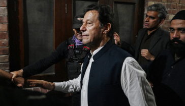 জামিন পেলেন ইমরান খান