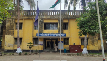 এনজিও কর্মীকে কুপিয়ে টাকা ছিনতাই, আটক ১