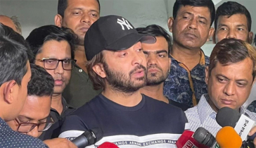 এবার প্রযোজক রহমত উল্লাহর বিরুদ্ধে শাকিব খানের মামলা