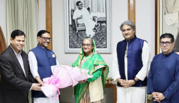 কাতার সফর শেষে দেশে ফিরেছেন প্রধানমন্ত্রী