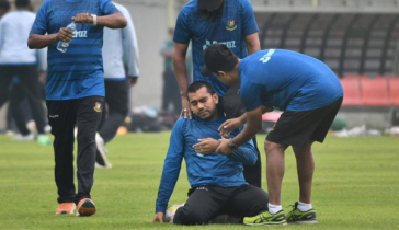 মুখে আঘাত পেয়ে হাসপাতালে মিরাজ