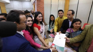 মনোনয়ন ফরম বিক্রি করে আ.লীগের আয় পৌনে ৮ কোটি টাকা মনোনয়ন ফরম বিক্রি করে আ.লীগের আয় পৌনে ৮ কোটি টাকা