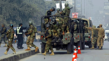 পাকিস্তানে সামরিক চৌকিতে হামলা, নিহত ৫