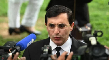 পিটিআই প্রধানের পদ থেকে সরানো হলো গোহরকে