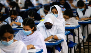 এসএসসি পরীক্ষায় বসছে ২০ লাখের বেশি শিক্ষার্থী এসএসসি পরীক্ষায় বসছে ২০ লাখের বেশি শিক্ষার্থী