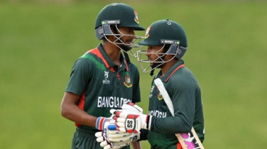 পাকিস্তানের কাছে ৫ রানে হারল বাংলাদেশ পাকিস্তানের কাছে ৫ রানে হারল বাংলাদেশ