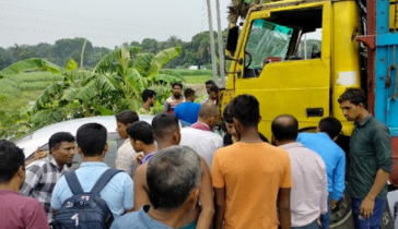 ঝালকাঠিতে ট্রাক-প্রাইভেটকার-অটোরিকশার সংঘর্ষে নিহত ১১