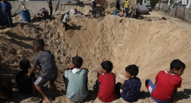 `গাজা যুদ্ধে ২১ হাজার শিশু নিখোঁজ` 