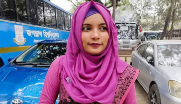 দুই মামলাতেই অব্যাহতি পেলেন জবি ছাত্রী খাদিজা