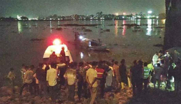 মেঘনায় ট্রলারডুবি : এখনো নিখোঁজ ৮ জন মেঘনায় ট্রলারডুবি : এখনো নিখোঁজ ৮ জন