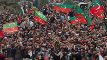 ইমরান খানের দলকে নিষিদ্ধ করছে পাকিস্তান সরকার