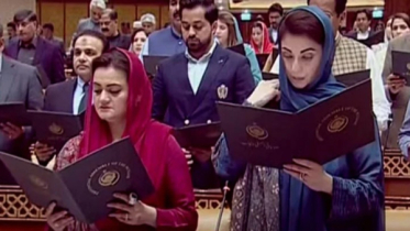 পাকিস্তানে পাঞ্জাব পরিষদের সদস্যরা শপথ নিলেন