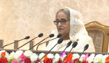 বাজারে নজরদারি-মজুত ঠেকাতে ডিসিদের নির্দেশ প্রধানমন্ত্রীর