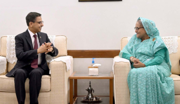 প্রধানমন্ত্রীর সঙ্গে ভারতীয় হাইকমিশনারের সৌজন্য সাক্ষাৎ প্রধানমন্ত্রীর সঙ্গে ভারতীয় হাইকমিশনারের সৌজন্য সাক্ষাৎ