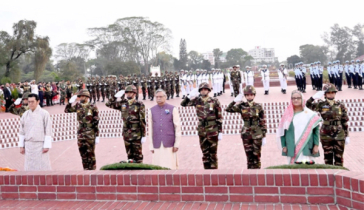 মহান স্বাধীনতা দিবসে জাতীয় স্মৃতিসৌধে রাষ্ট্রপতি-প্রধানমন্ত্রীর শ্রদ্ধা