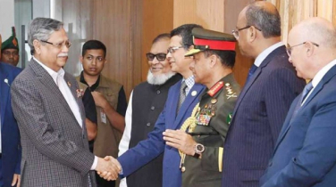 দেশে ফিরেছেন রাষ্ট্রপতি