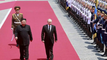 উত্তর কোরিয়ায় পুতিনকে লাল গালিচা সংবর্ধনা