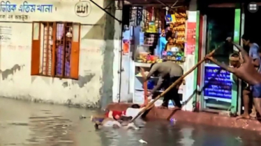 রাজধানীজুড়ে বৃষ্টিতে পানিতে বিদ্যুৎস্পৃষ্ট হয়ে ৪ জনের মৃত্যু