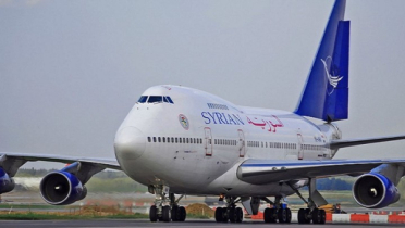 এক যুগ পর রিয়াদে নামল সিরিয়ার যাত্রীবাহী বিমান এক যুগ পর রিয়াদে নামল সিরিয়ার যাত্রীবাহী বিমান