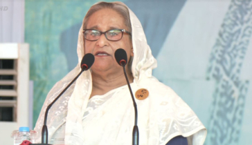ক্ষতিগ্রস্ত রাস্তাঘাট দ্রুত মেরামতে কাজ করছে সরকার: প্রধানমন্ত্রী