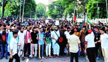 ঢাবির হল না ছাড়ার সিদ্ধান্ত কোটা আন্দোলনকারীদের
